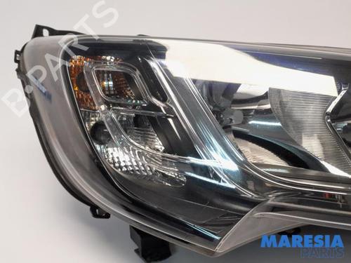 Right headlight PEUGEOT BOXER Bus 2.0 BlueHDi 130 | BP31470798C29