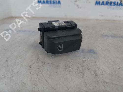 Used Switch OPEL VIVARO B Van (X82) 1.6 CDTI (05) (90 hp) 31495405