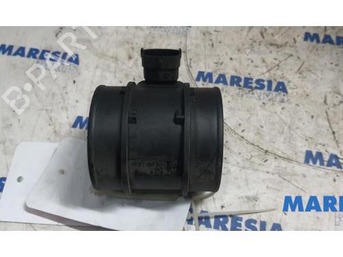 Used Mass air flow sensor ALFA ROMEO 159 Sportwagon (939_) 1.8 MPI (939BXL1A) (140 hp) 31476824