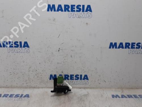 Used Electronic sensor RENAULT MASTER III Van (FV) 2.3 dCi 100 FWD (FV0A, FV0B, FV0G, FV0K, FV0H) (101 hp) 31450580