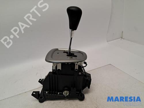 Palanca de cambios PEUGEOT 107 (PM_, PN_) 1.0 (68 hp) 31460856