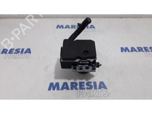 Used ABS pump PEUGEOT 3008 I MPV (0U_) 1.6 THP (150 hp) 31495147