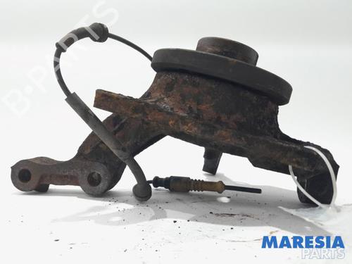 Left front steering knuckle RENAULT ESPACE IV (JK0/1_) 2.0 (JK0A, JK1D, JK0N) | BP31433354M25