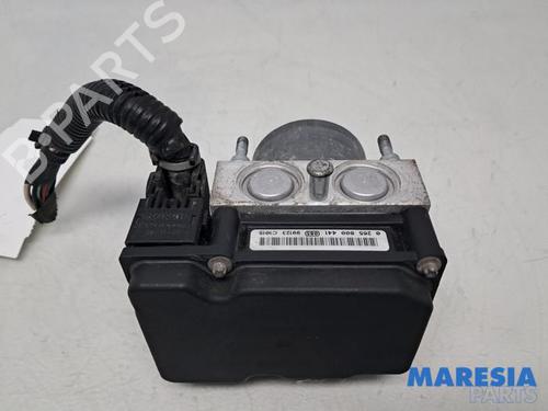 Used ABS pump PEUGEOT 107 (PM_, PN_) 1.0 (68 hp) 31507903