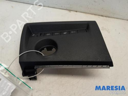 Used Switch CITROËN C4 III (BA_, BB_, BC_) ë-C4 (BCZKXC, BZCKSC) (136 hp) 31398430