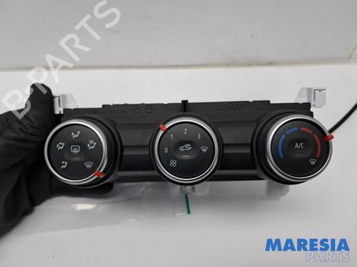 Used Climate control RENAULT CLIO V (B7_) 1.0 TCe 100 (B7MT) (101 hp) 31384185