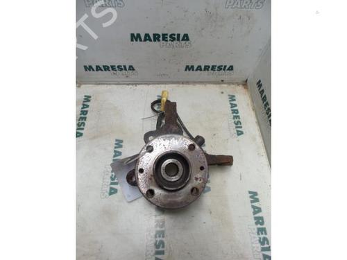 Used Left front steering knuckle RENAULT CLIO II (BB_, CB_) 1.4 16V (B/CB0P, BB13) (98 hp) 31534903