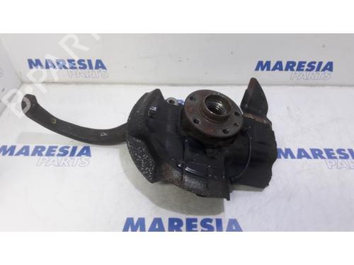 Used Right front steering knuckle Right front steering knuckle ALFA ROMEO BRERA (939_) 2.2 JTS (939.DXB11) (185 hp) 31468616 31468616