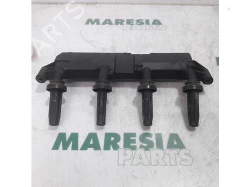 Used Ignition coil PEUGEOT 206 Hatchback (2A/C) 1.4 i (75 hp) 31507065