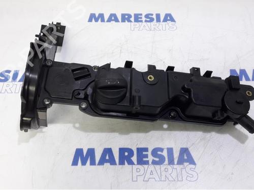 Used Valve cover PEUGEOT 5008 (0U_, 0E_) 1.6 HDi (112 hp) 31525518