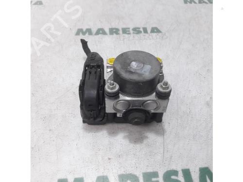 Used ABS pump FIAT 500 (312_) 0.9 (312AXG1A, 312.AXG11) (86 hp) 31531068