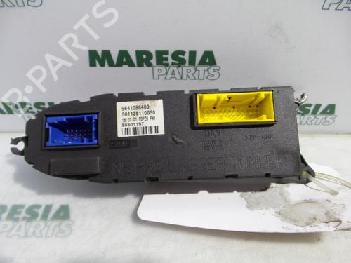Used Control unit PEUGEOT 607 (9D, 9U) 2.2 HDi (133 hp) 31499447