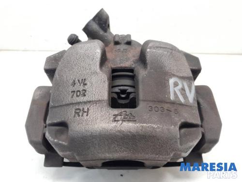 Used Right front brake caliper Right front brake caliper PEUGEOT 3008 II SUV (MC_, MR_, MJ_, M4_) 1.2 THP/ PureTech 130 (MRHNSM, MRHNSU, MRHNSJ, MRHNYW,... (131 hp) 31413515 31413515