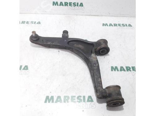 Used Left front suspension arm RENAULT MASTER II Van (FD) 2.2 dCI 90 (FD0G, FD0N, FD2G, FD2N, FD3G, FD3N) (90 hp) 31408880