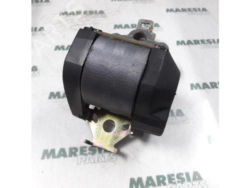 Used Rear center seatbelt RENAULT CLIO II (BB_, CB_) 1.4 (B/CB0C, B/CB0S) (75 hp) 31447809
