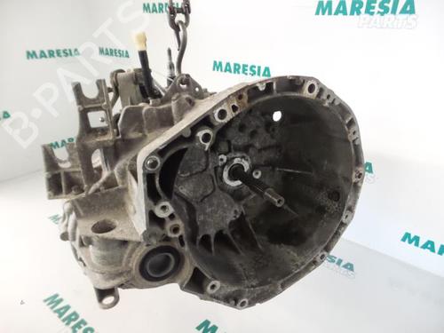 gearbox-renault-grand-scenic-ii-jm01_-2004-2005-2006-2007-2008-2009-31385978 main image