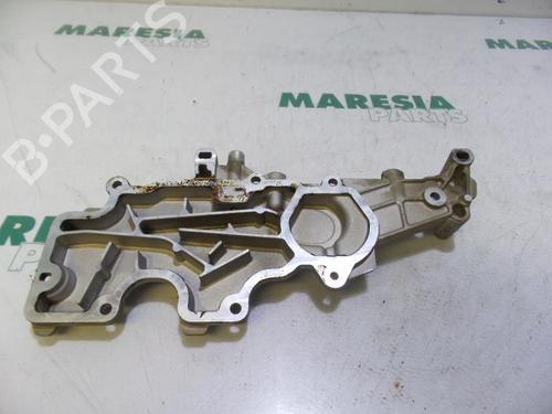 valve-cover-renault-kangoo-kc01_-1997-31535831 main image