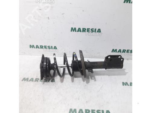 Used Right front shock absorber Right front shock absorber RENAULT MEGANE III Grandtour (KZ0/1) 1.5 dCi (KZ09, KZ0D, KZ1G, KZ29, KZ14, KZ1W, KZ10, KZ1F,... (110 hp) 31456581 31456581