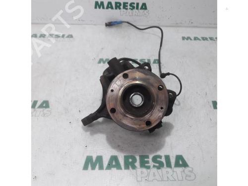 Used Right front steering knuckle PEUGEOT 208 I (CA_, CC_) 1.2 VTI 82 (82 hp) 31397585