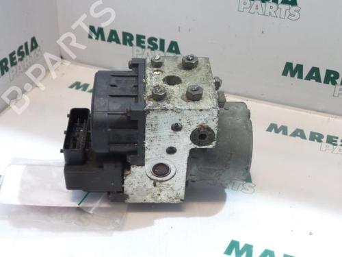 Used ABS pump FIAT MULTIPLA (186_) 1.9 JTD 105 (186AXB1A) (105 hp) 31388418