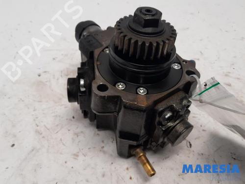 Used Fuel pump NISSAN NV300 Van (X82) 1.6 dci 125 (125 hp) 31450554