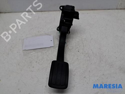 Pedal PEUGEOT 308 SW II (LC_, LJ_, LR_, LX_, L4_) 1.6 BlueHDi 120 (120 hp) 31467798