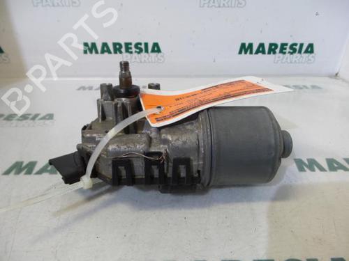 Used Front wiper motor RENAULT CLIO II (BB_, CB_) 1.2 (BB0A, BB0F, BB10, BB1K, BB28, BB2D, BB2H, CB0A,... (58 hp) 31449331