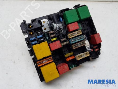 Used Fuse box PEUGEOT 208 I (CA_, CC_) 1.0 VTi (68 hp) 31407509