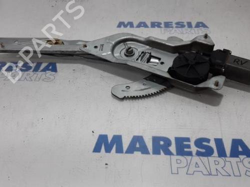 front-right-window-mechanism-renault-kangoo-express-fc01_-1997-31498286 main image