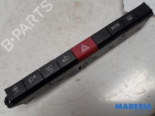 Used Warning switch FIAT PANDA (312_, 319_) 1.2 (312PXA1A) (69 hp) 31528355