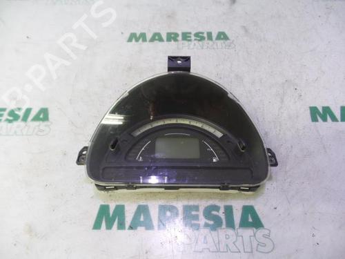 Used Instrument cluster CITROËN C3 I (FC_, FN_) 1.4 i (73 hp) 31532944