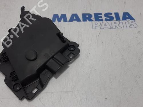 Caixa de fusíveis CITROËN C3 II (SC_) 1.0 VTi 68 (68 hp) 31506042