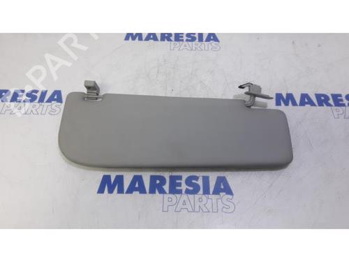 Used Right sun visor FIAT FIORINO Box Body/MPV (225_) 1.4 (225BXA1A, 225BXF1A) (73 hp) 31443004