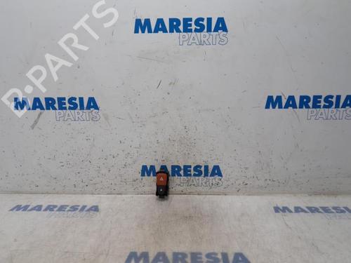 Used Warning switch RENAULT MEGANE III Grandtour (KZ0/1) 1.4 TCe (KZ0F, KZ1V) (130 hp) 31512019