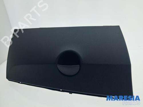 glove-box-fiat-500-c-312_-2009-38090619 main image