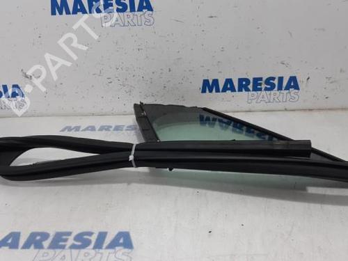 Front left quarter glass PEUGEOT 308 I (4A_, 4C_) 1.6 THP 16V | BP31425468C111