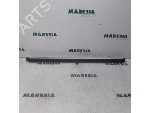 Used Rear parcel shelf PEUGEOT 307 CC (3B) 2.0 16V (140 hp) 31462692