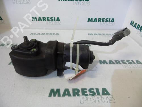 Used Front wiper motor RENAULT LAGUNA I (B56_, 556_) 1.8 (B56A/B) (90 hp) 31535291
