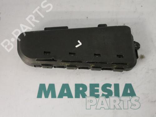 other-renault-megane-ii-estate-km01_-2003-2004-2005-2006-2007-2008-2009-2010-2011-2012-31503857 main image