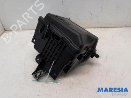 Used Fuse box PEUGEOT 208 I (CA_, CC_) 1.2 VTI 82 (82 hp) 31422156