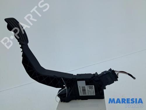 Used Pedal Pedal 39150154 39150154
