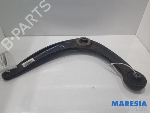 Used Left front suspension arm PEUGEOT 3008 I MPV (0U_) 1.6 THP (156 hp) 31527428