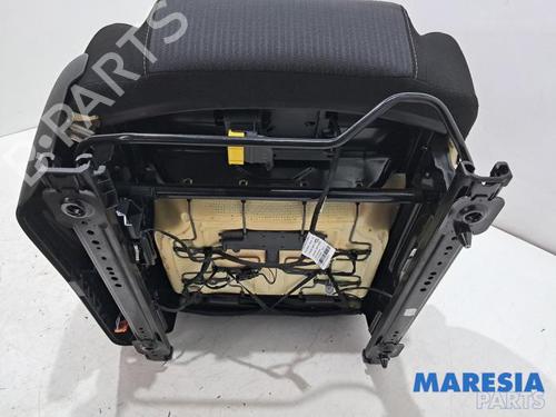 Sæde højre fortil RENAULT MEGANE IV Hatchback (B9A/M/N_) 1.2 TCe 130 (B9MR) | BP31717952C16 