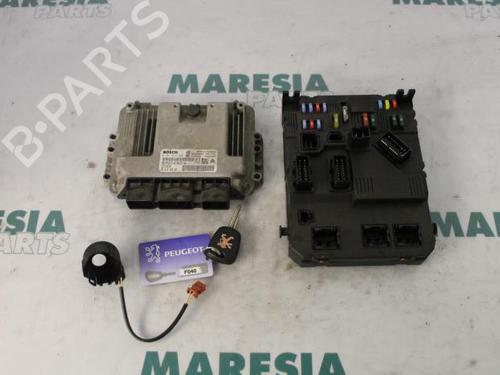 Used Engine control unit (ECU) PEUGEOT PARTNER MPV (5_, G_) 1.6 HDi 90 (90 hp) 31518444