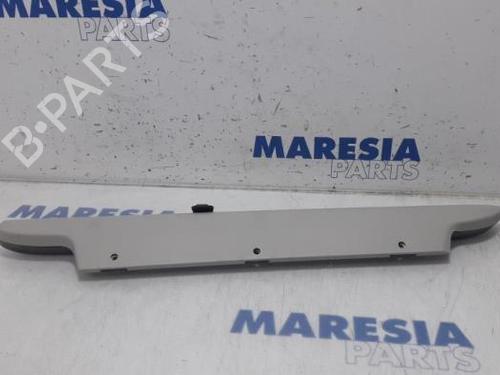 BP31395406O1 main image