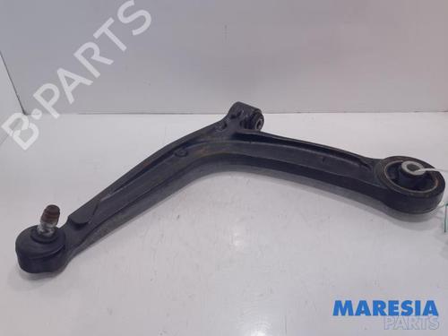 Used Left front suspension arm FIAT 500 (312_) 1.2 (312AXA1A) (69 hp) 31496571