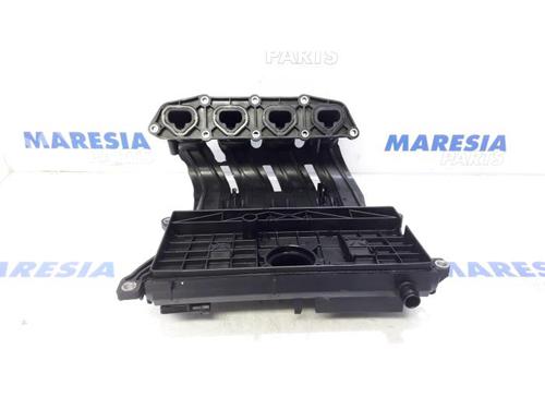 Used Injection rail RENAULT TWINGO I (C06_) 1.2 16V (C06C, C06D, C06K) (75 hp) 31490513