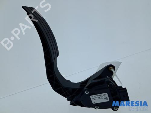 Used Pedal Pedal RENAULT CAPTUR I (J5_, H5_) 0.9 TCe 90 (90 hp) 34197928 34197928