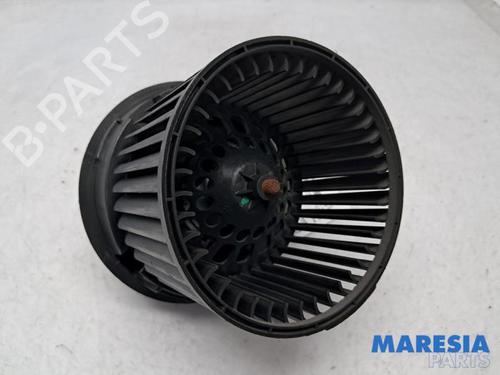 Heater blower motor RENAULT CLIO IV Grandtour (KH_) 1.2 TCe 120 (KHM0) | BP31482262M62