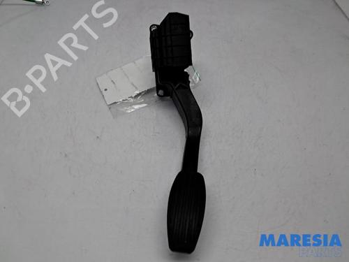 Used Pedal FIAT 500 (312_) 1.2 (312AXA1A) (69 hp) 31472165
